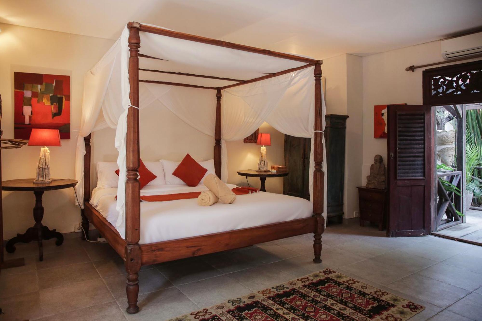 Hangat Villa Seminyak (Bali)
