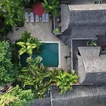 Villa Hangat
